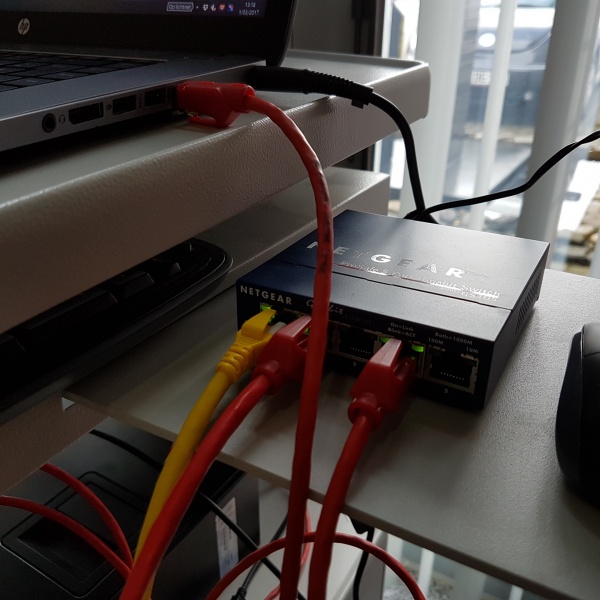File:Connecting the Ethernet hub.jpg